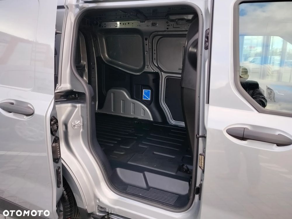 Ford Transit Courier - 3