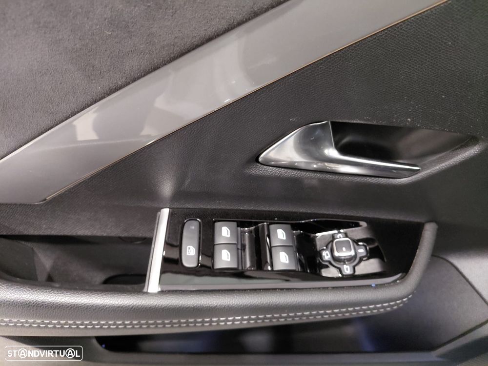 Opel Astra 1.5 D GS Line Aut. - 24