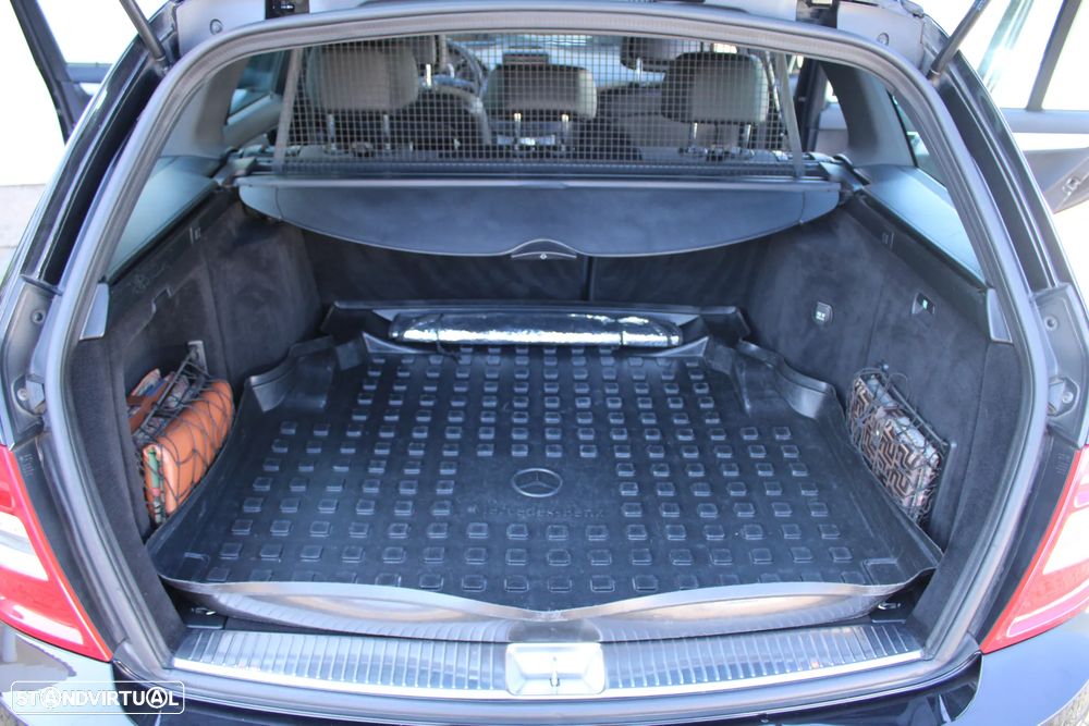 Mercedes-Benz C 220 CDi Avantgarde - 27