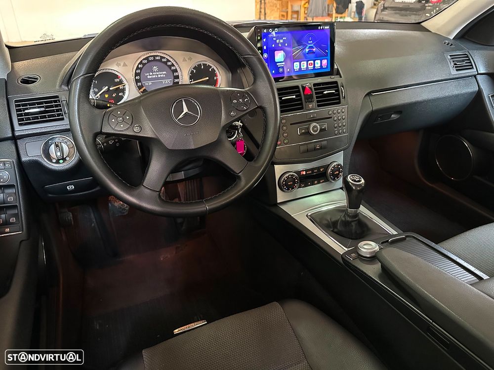 Mercedes-Benz C 220 CDi Avantgarde - 12