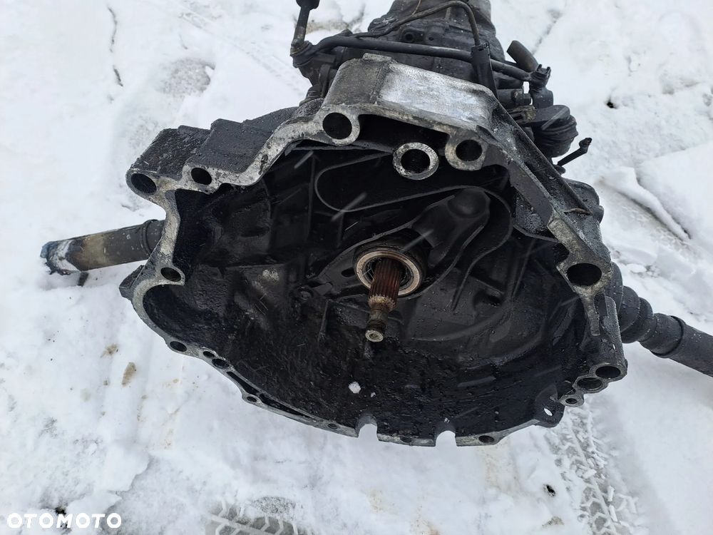 Audi A6 C5 1.9 TDi 130KM AWX skrzynia 6-biegowa 8150070803 - 5