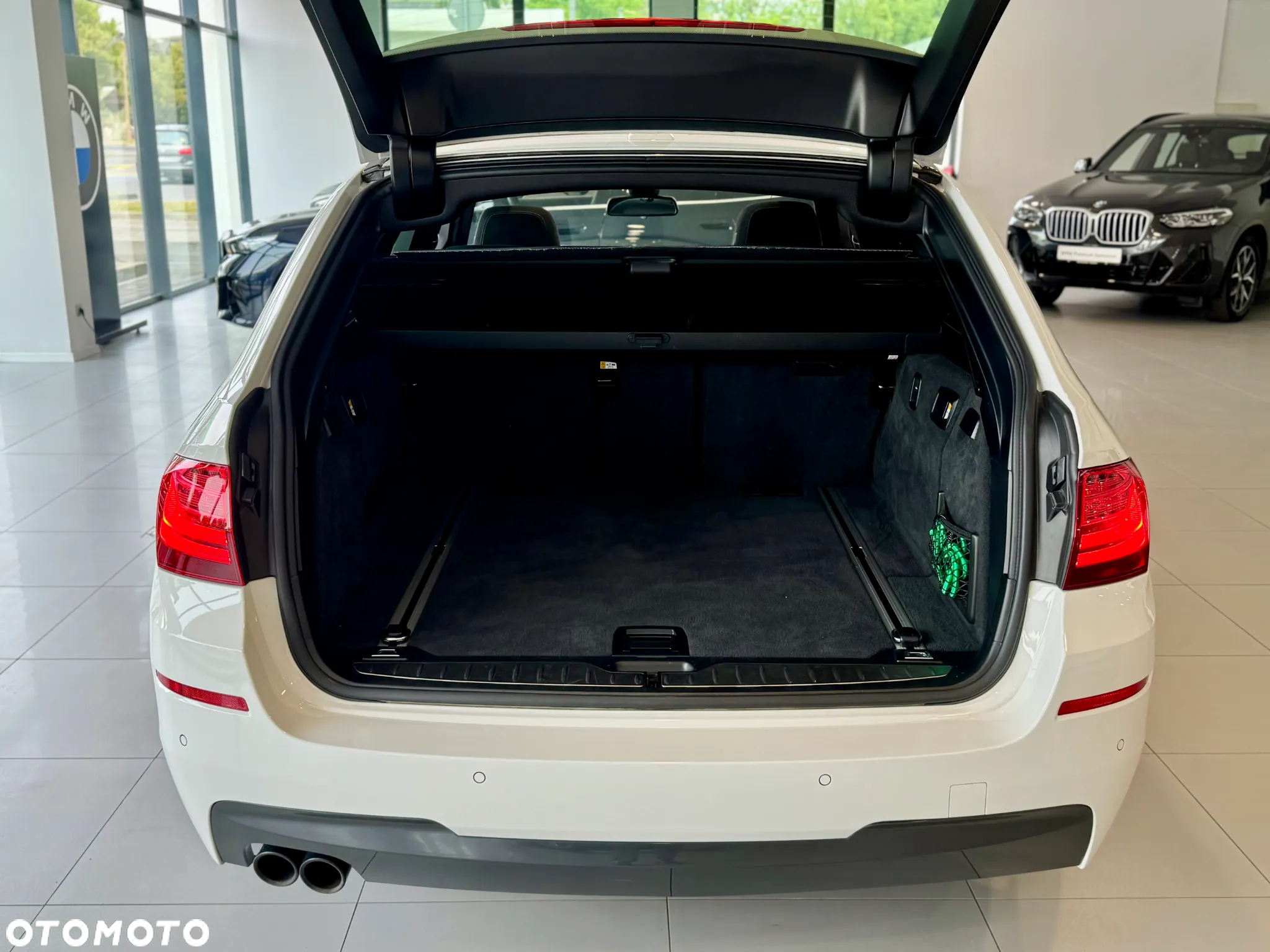 BMW Seria 5 530d xDrive Touring Sport-Aut - 8