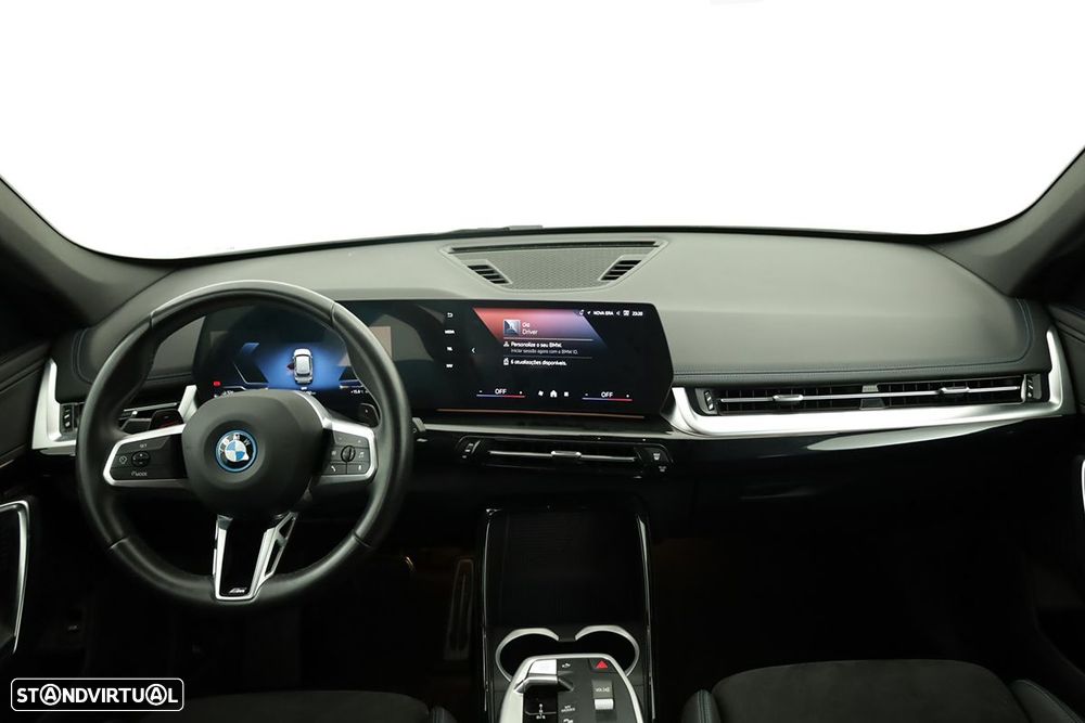 BMW X1 xDrive25e - 9