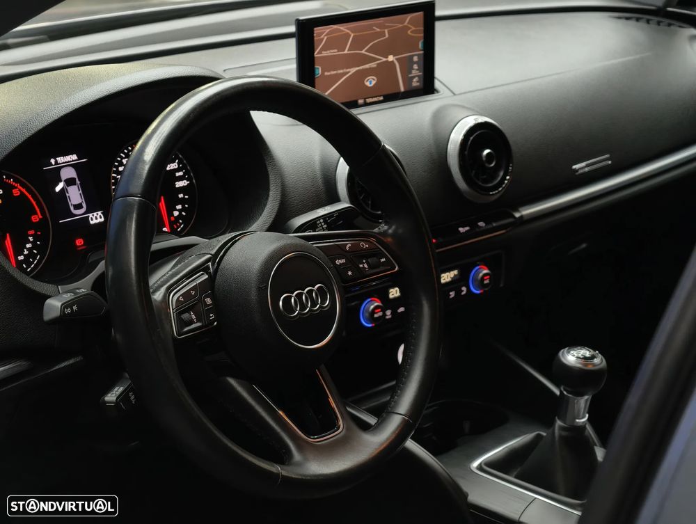 Audi A3 Limousine 1.6 TDI Sport - 32