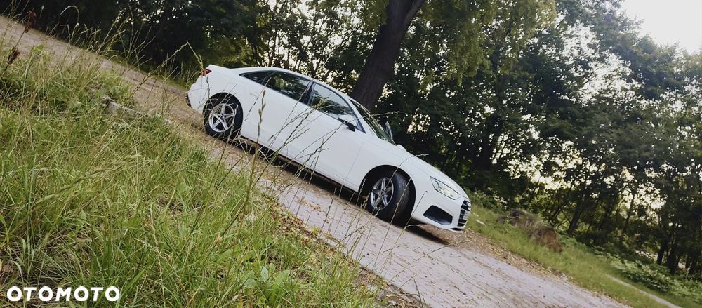Audi A4 - 1
