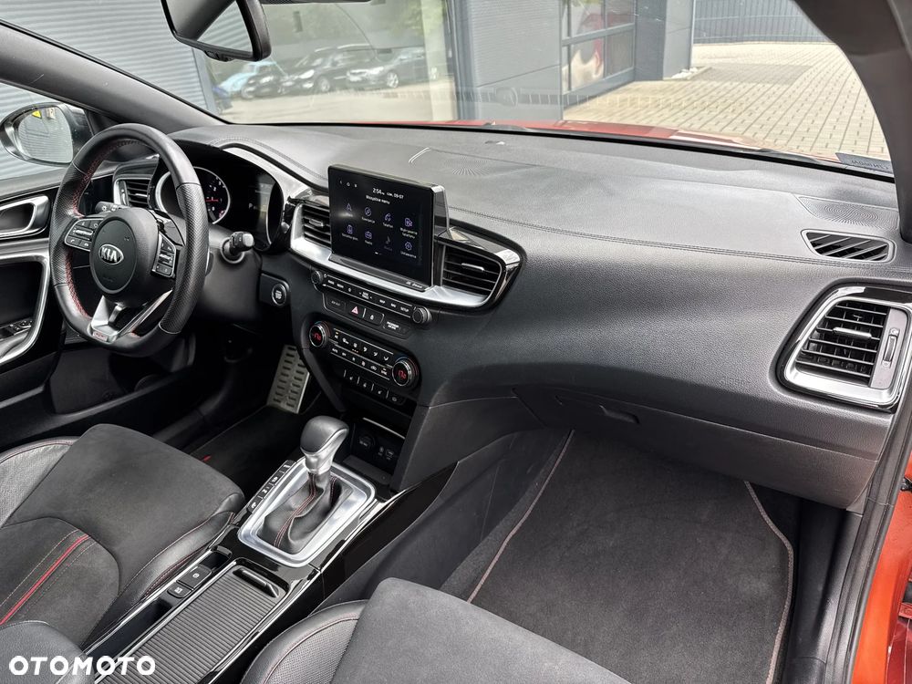 Kia ProCeed 1.6 T-GDI GT DCT - 6