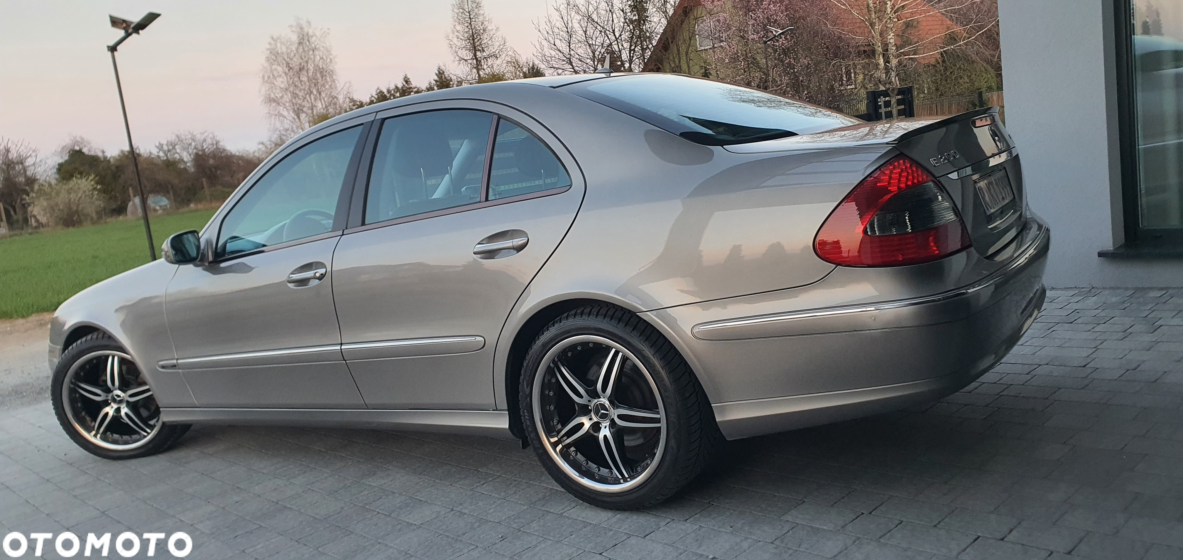 Mercedes-Benz Klasa E - 10