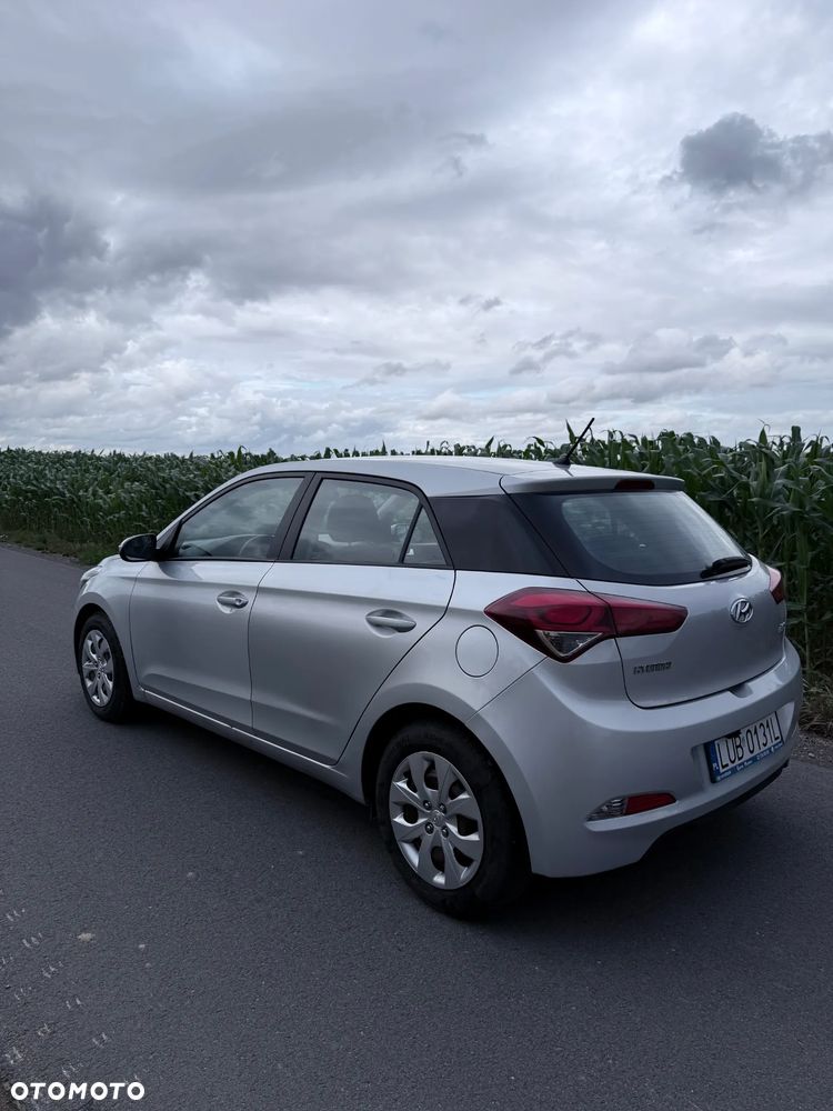 Hyundai i20 1.1 CRDi Comfort - 4
