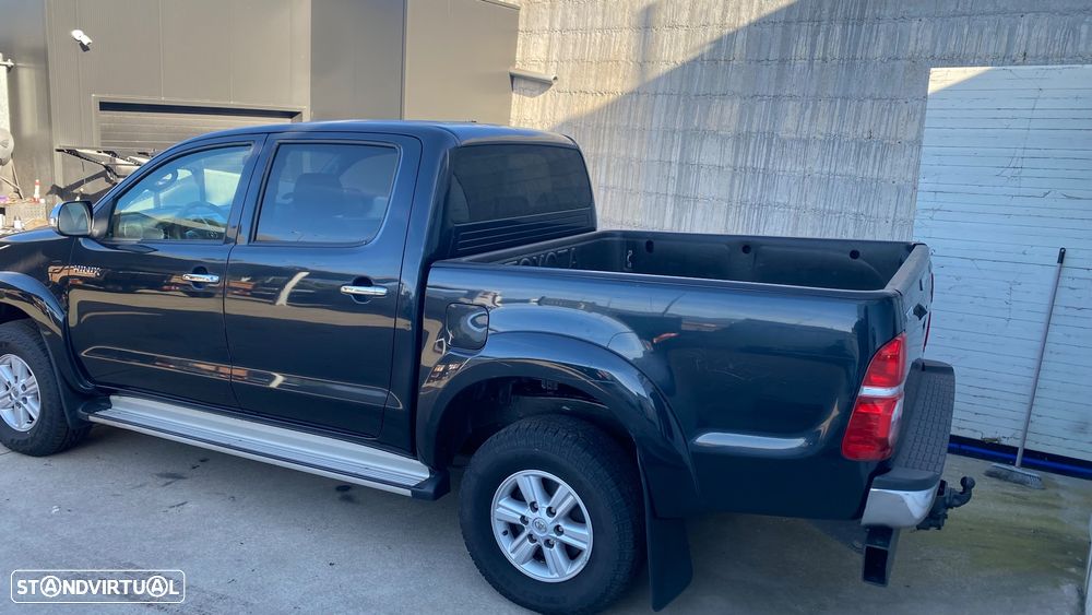 Toyota Hilux - 6