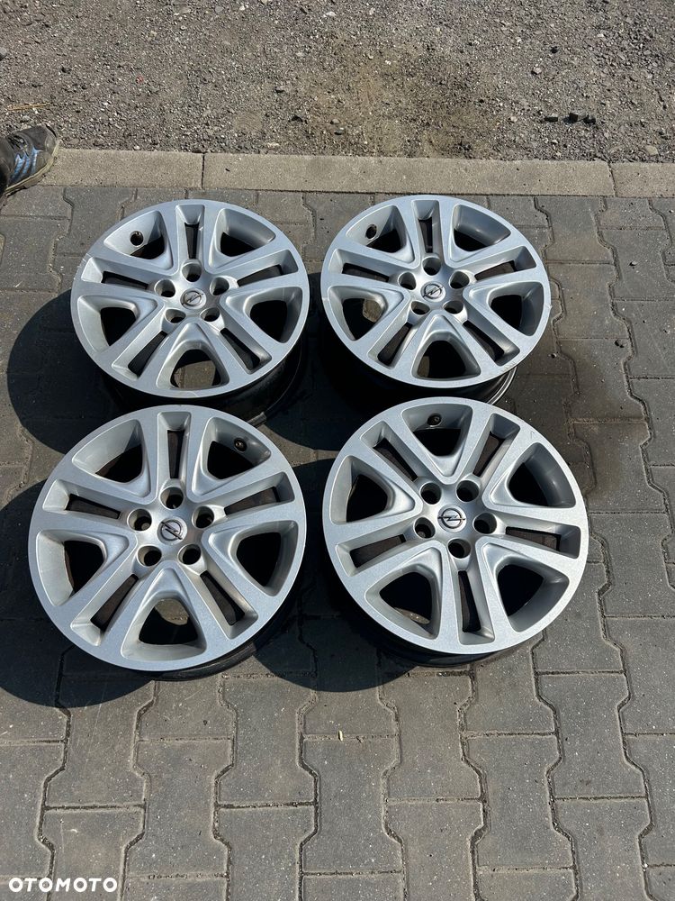 Opel Astra K Felgi stalowe strukturalne kołpaki 16 cali 5x105 - 1