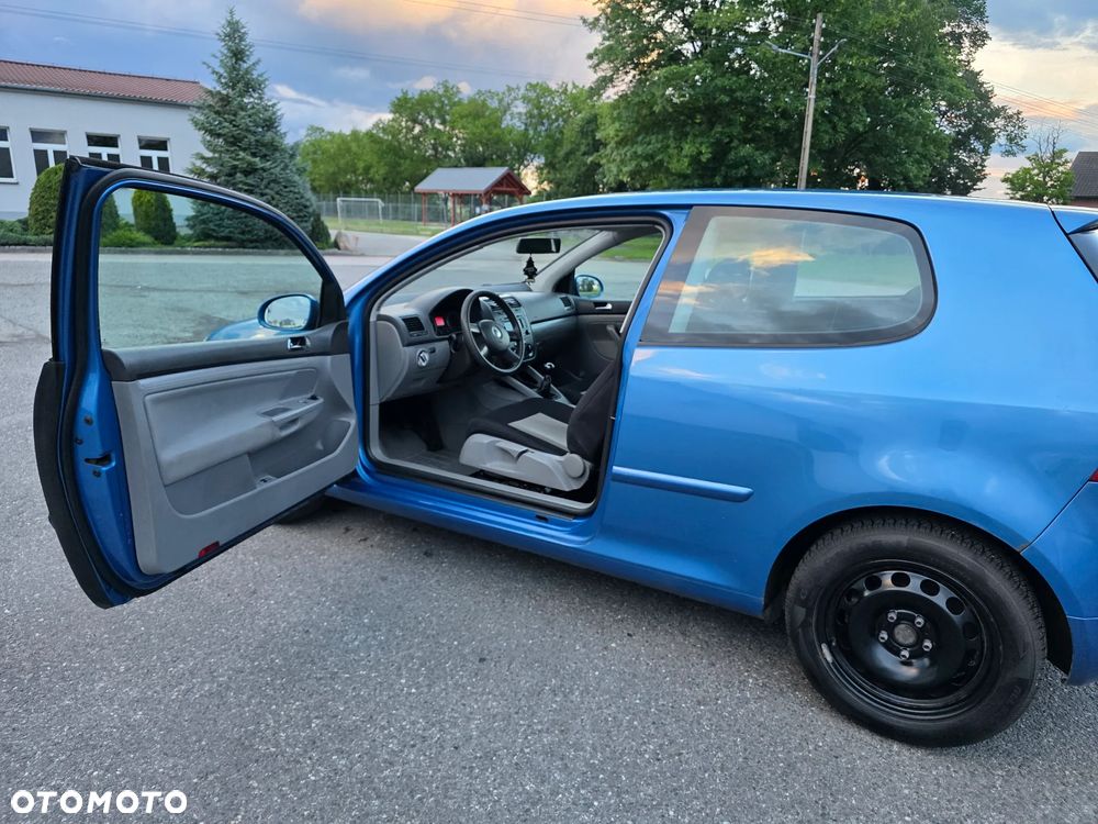 Volkswagen Golf - 18