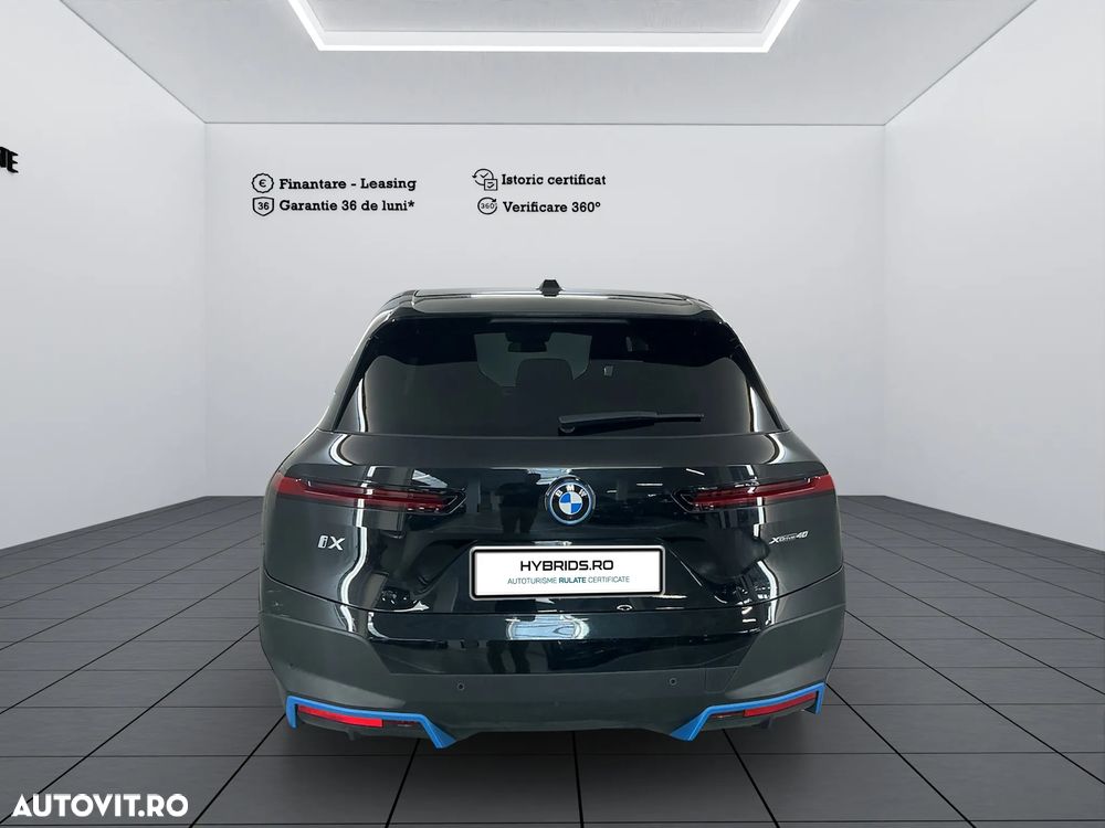 BMW iX xDrive40 - 5