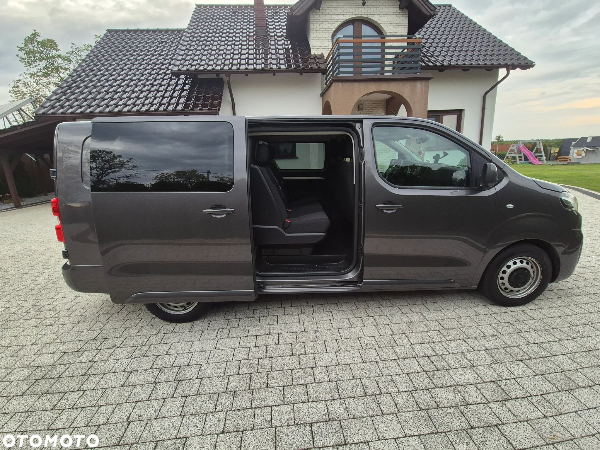 Citroën Jumpy Combi 2.0 BlueHDi XL 3t (bryg.) - 1