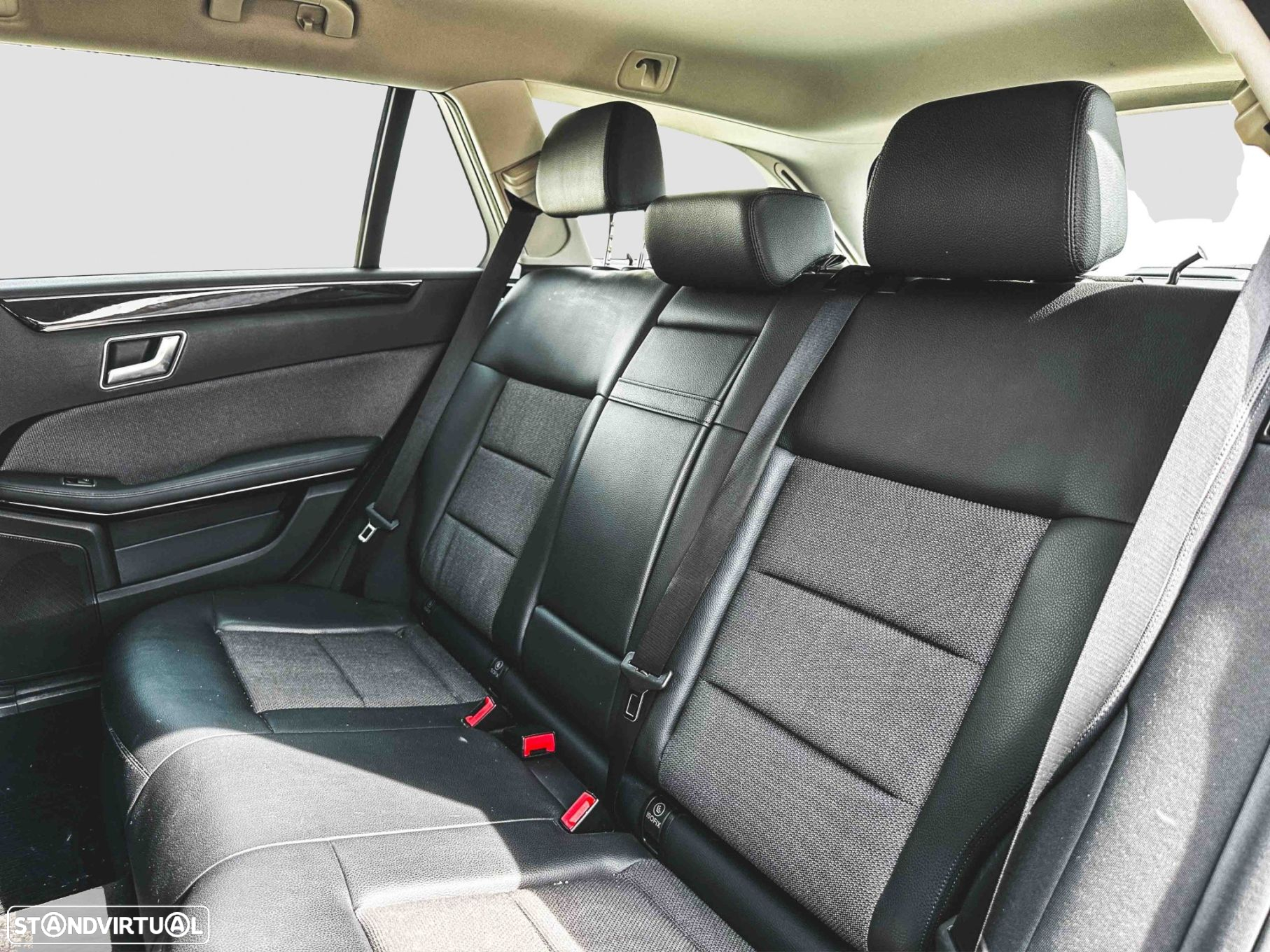 Mercedes-Benz E 220 CDi Avantgarde BlueEfficiency Auto - 9