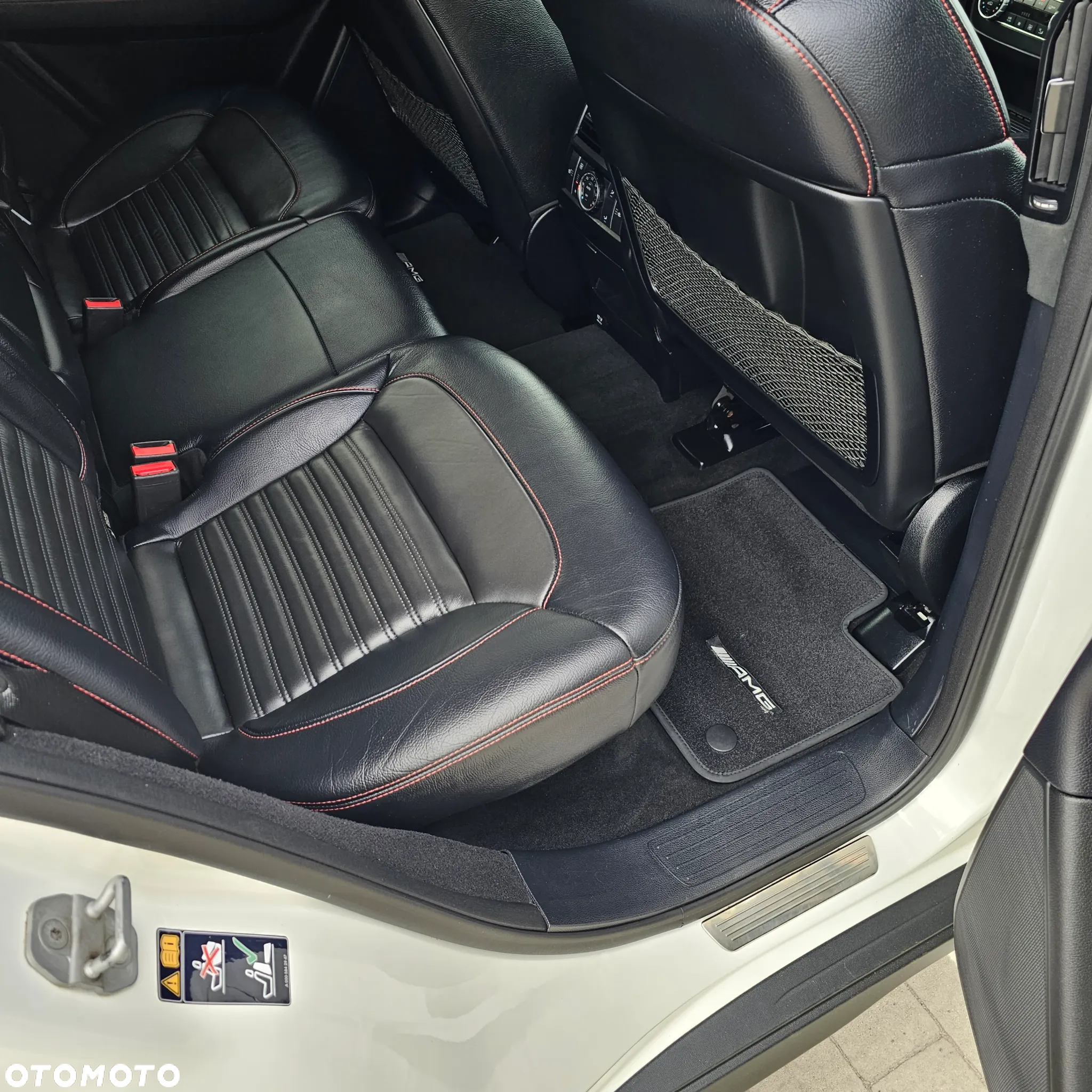 Mercedes-Benz GLE 350 d 4-Matic - 29