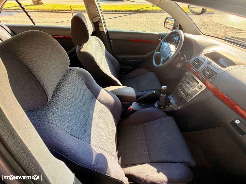 Toyota Avensis S/D 1.6 Sol EC - 34