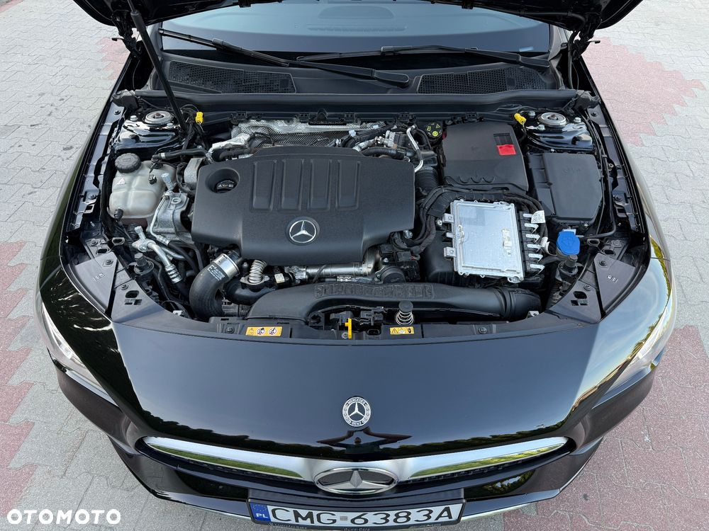 Mercedes-Benz CLA 200 d 8G-DCT AMG Line - 32