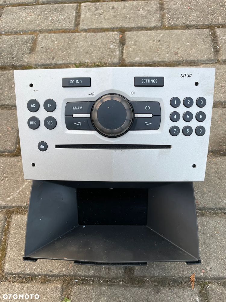 RADIO FABRYCZNE WYŚWIETLACZ OPEL ASTRA H 3 LIFT KOMPLET