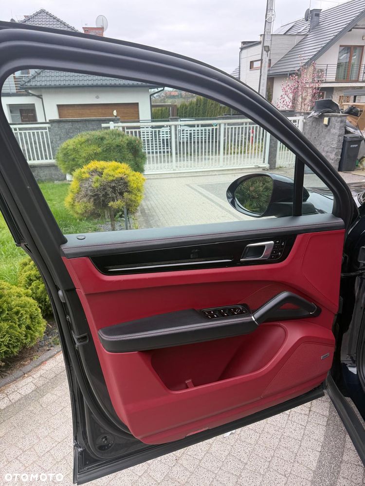 Porsche Cayenne Tiptronic S Platinum Edition - 9