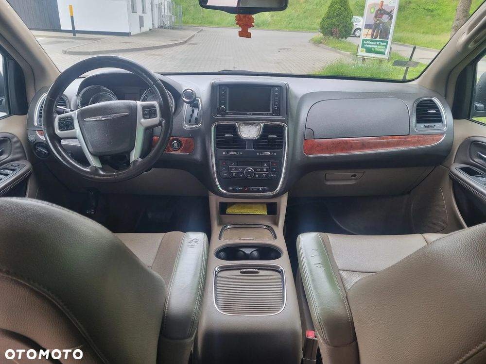 Chrysler Town & Country 3.6 Touring - 4