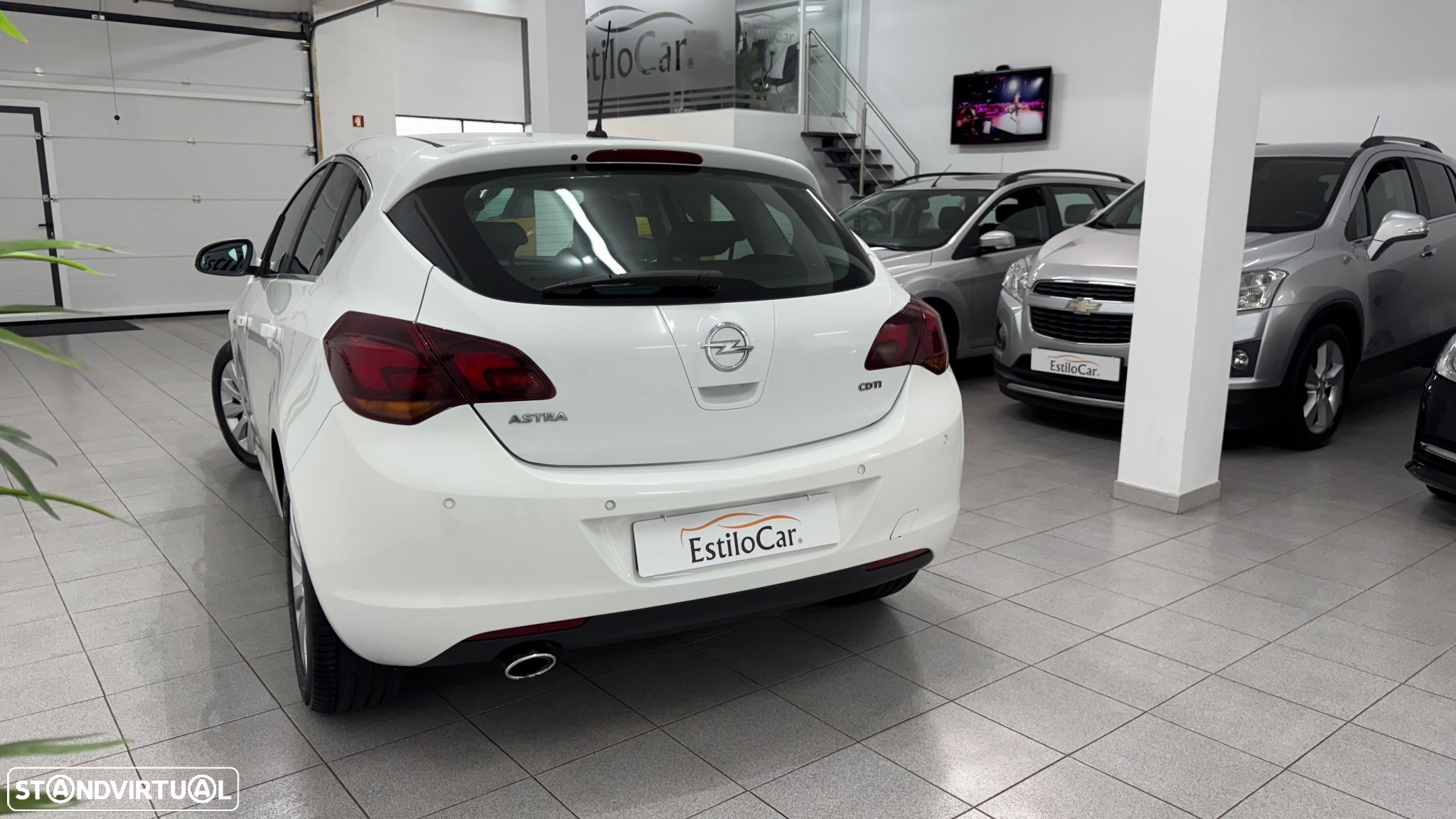 Opel Astra 2.0 CDTi Cosmo Active-Select - 4