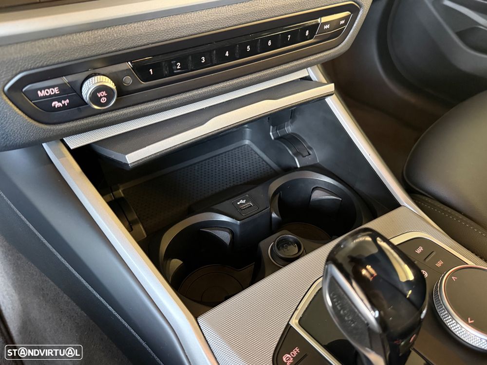 BMW 320 e Line Sport Auto - 9