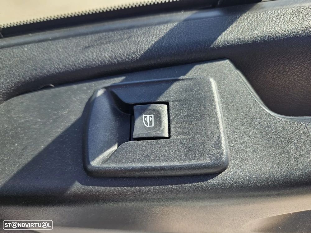 Renault Trafic 1.6 dCi - Caixa Isotérmica e Motor de Frio - 34