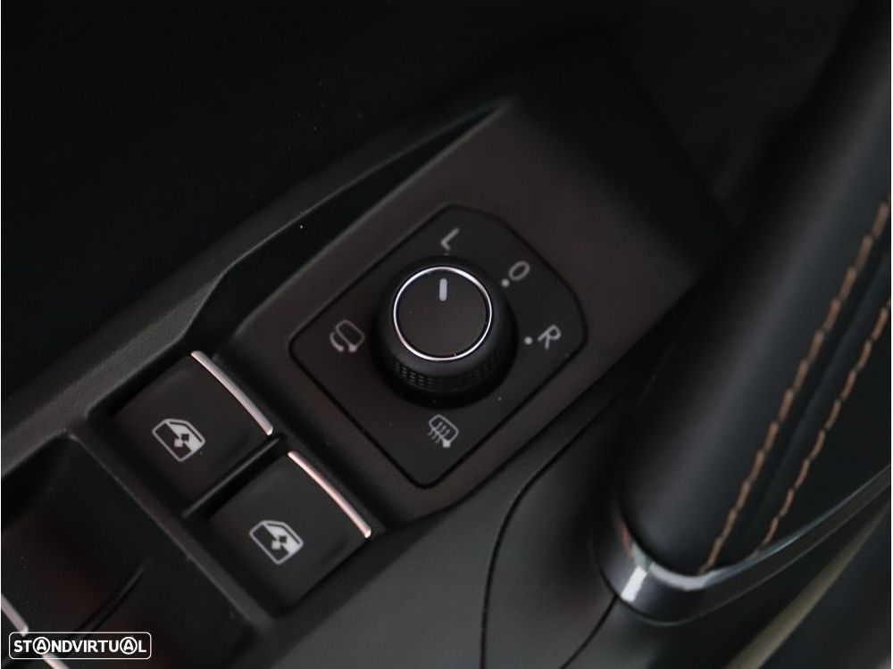 Cupra Formentor 1.4 e-Hybrid DSG VZ - 37