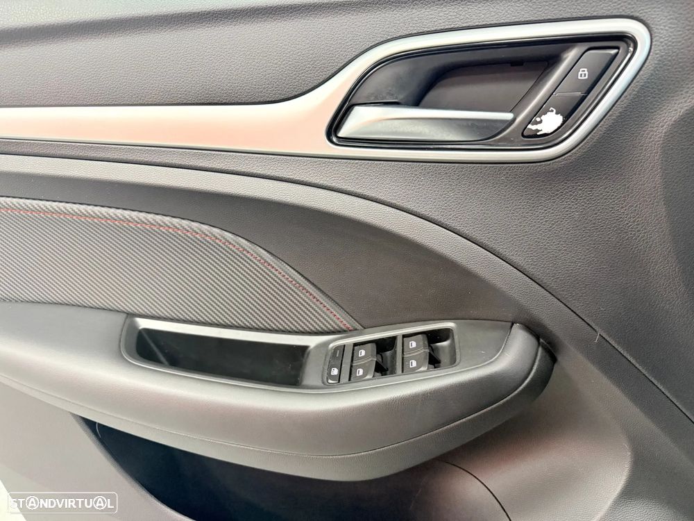 MG ZS EV 72.6 kWh Luxury - 13