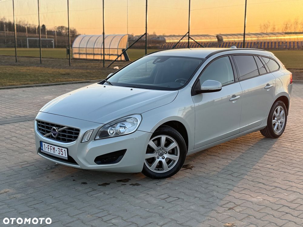 Volvo V60 D3 Summum - 23
