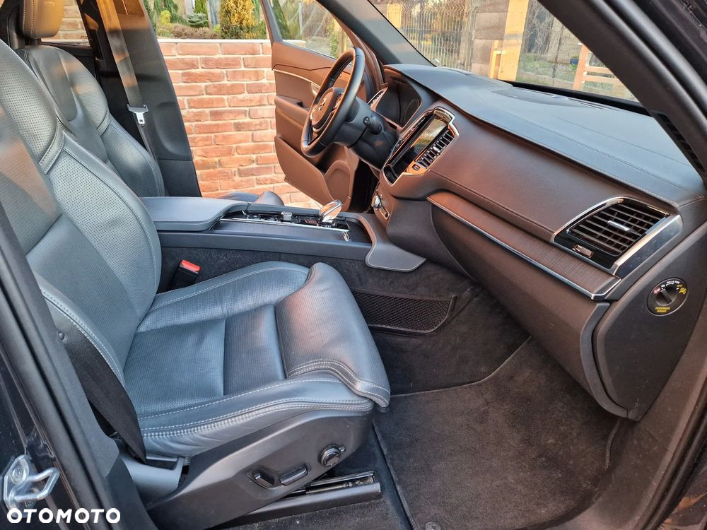 Volvo XC 90 B5 D AWD Inscription 7os - 17