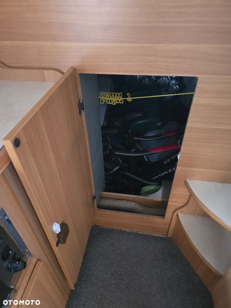 Ford Transit - 25
