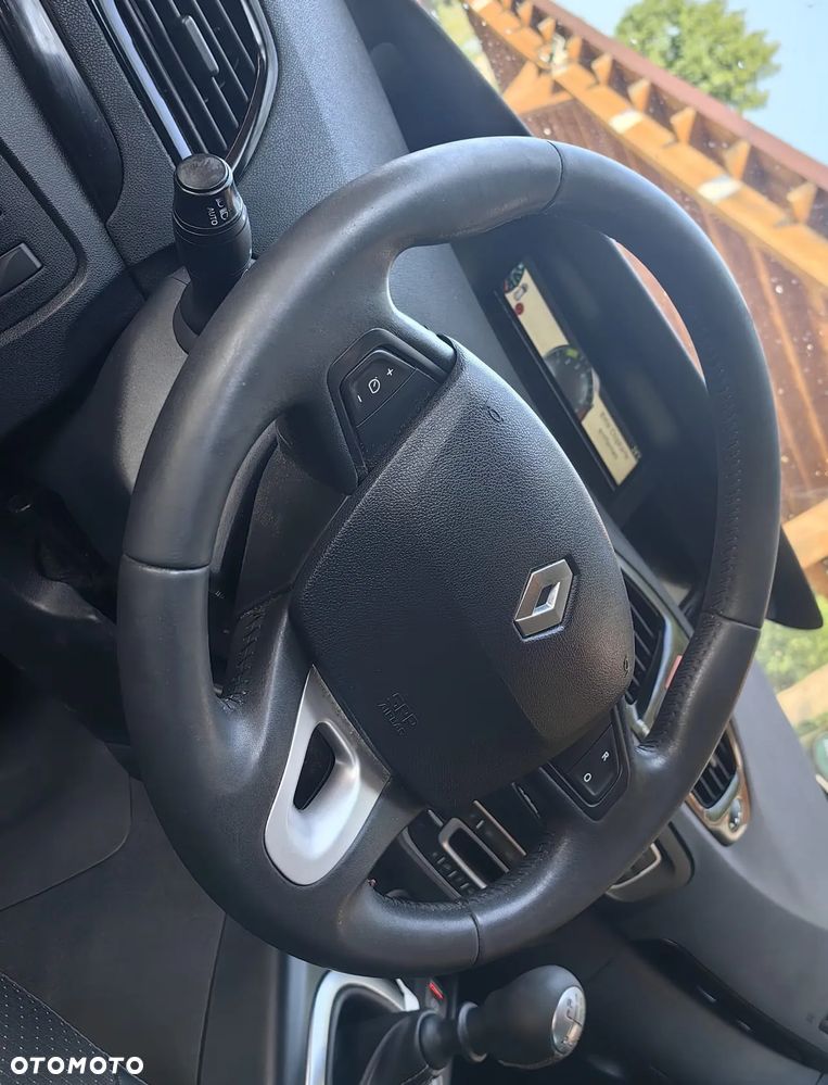 Renault Scenic - 22