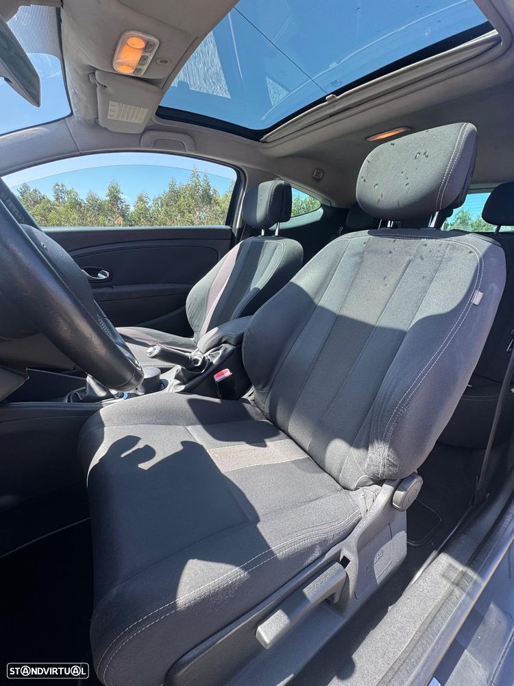 Renault Mégane Coupe dCi 110 FAP Dynamique - 12