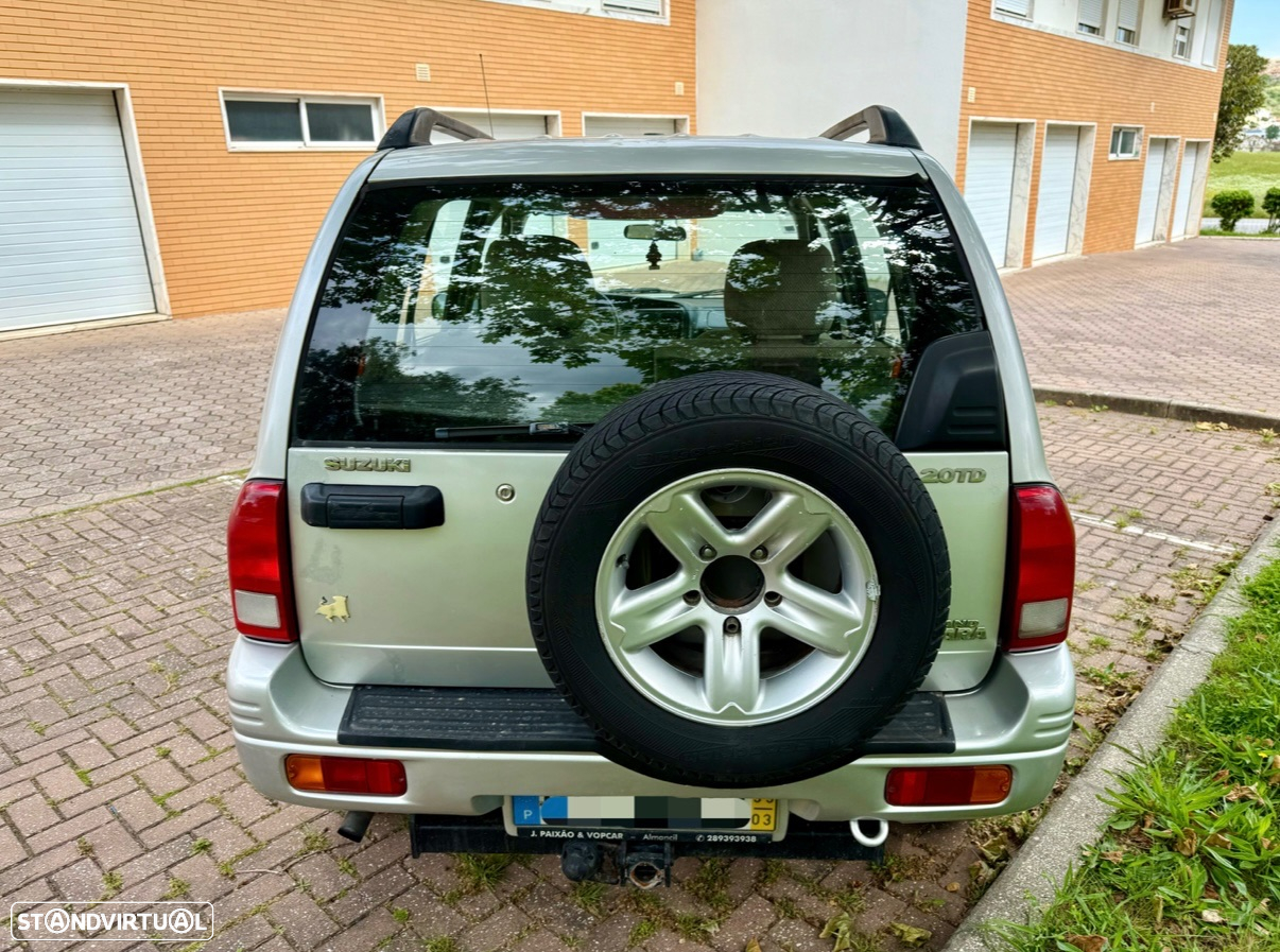 Suzuki Grand Vitara Metal Top 2.0 TDi - 8