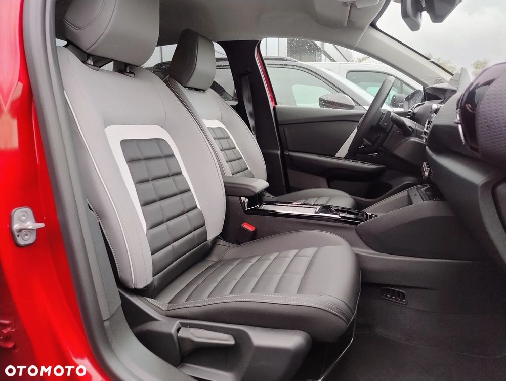 Citroën C4X 1.2 mHEV Max eDCT6 - 32