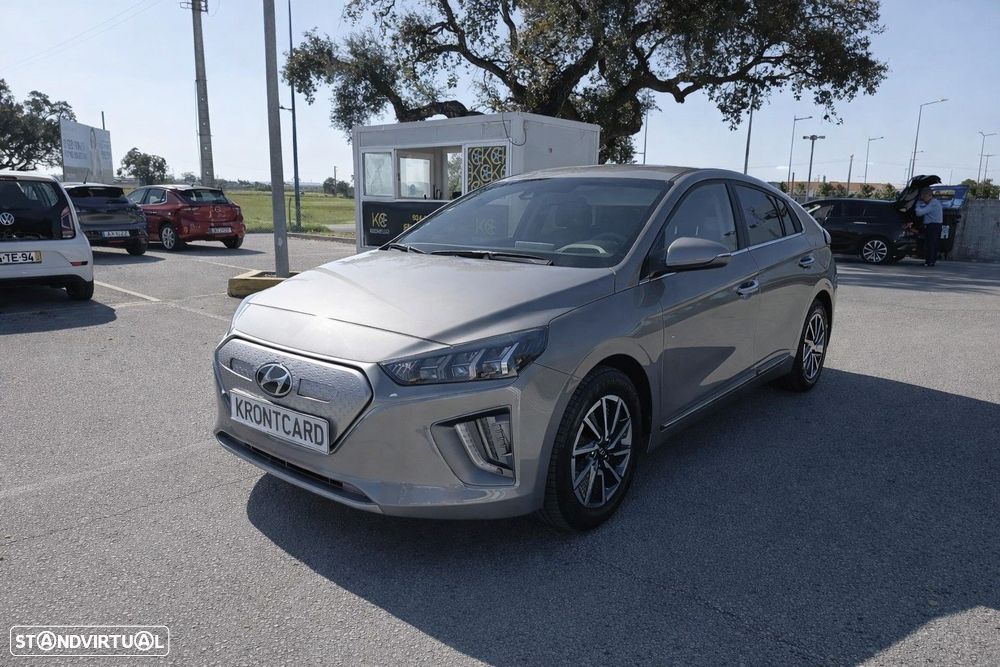 Hyundai Ioniq - 3