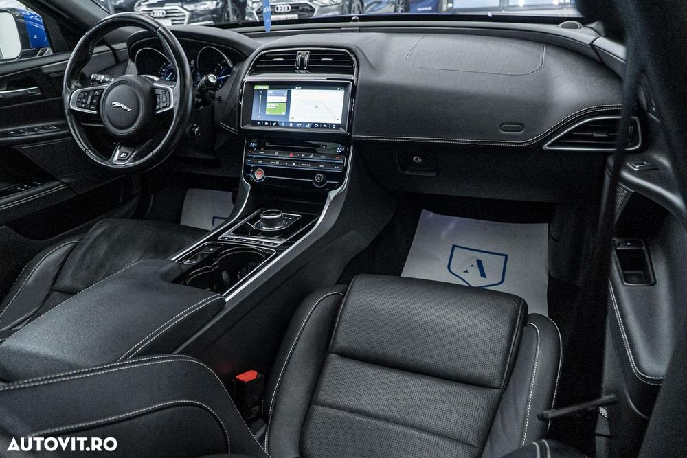 Jaguar XE 20d Aut. R-Sport - 2