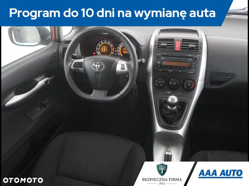 Toyota Auris - 8