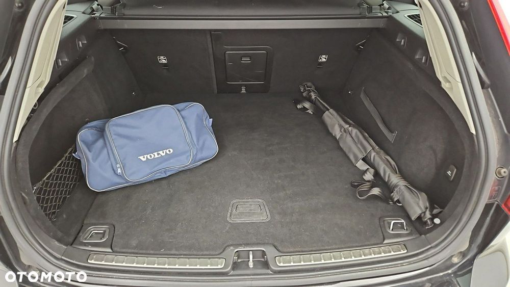 Volvo V60 Cross Country D4 AWD - 21