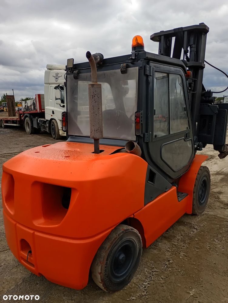 Komatsu FD50AT - 6