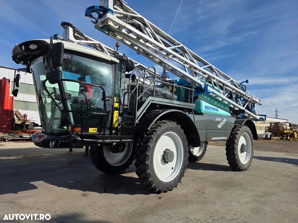 Berthoud Raptor 5240 cabină culisantă