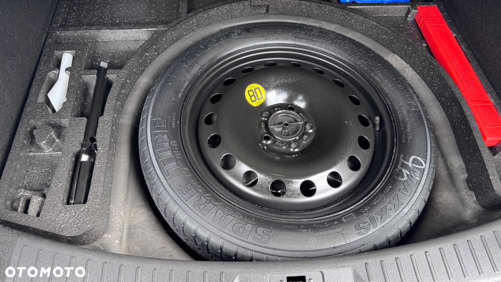 Ford Kuga 1.6 EcoBoost 2x4 Trend - 30