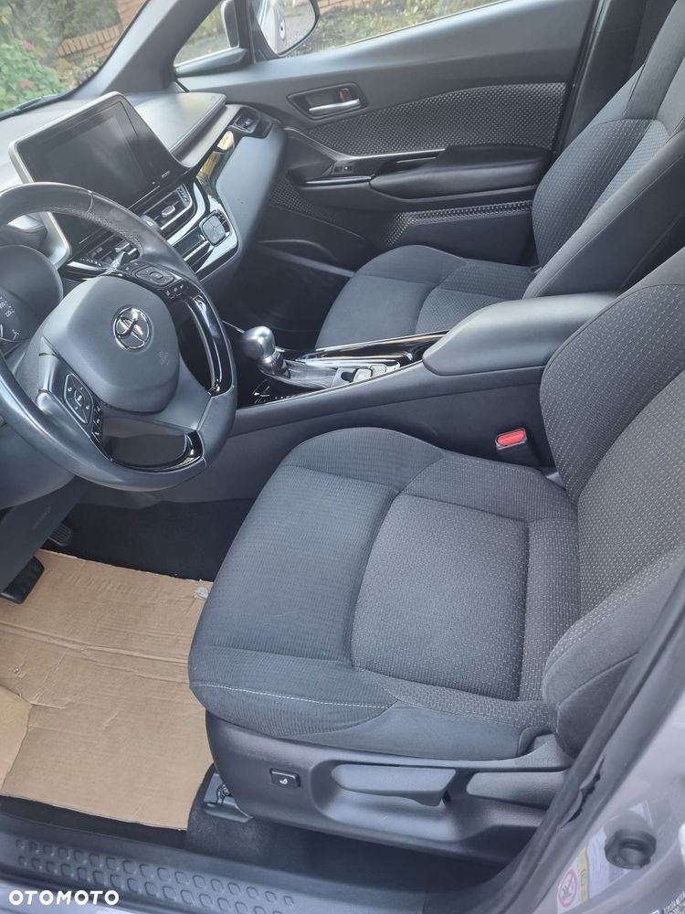 Toyota C-HR - 26