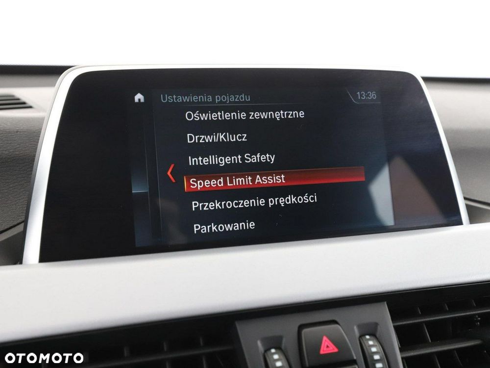 BMW X1 sDrive18d Advantage - 26