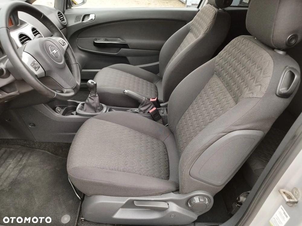 Opel Corsa - 12