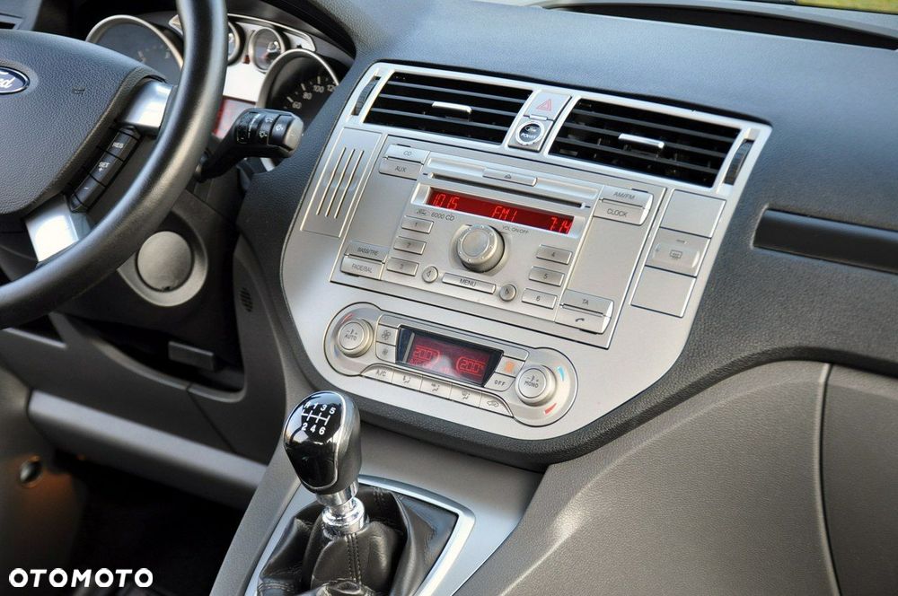 Ford Kuga - 26
