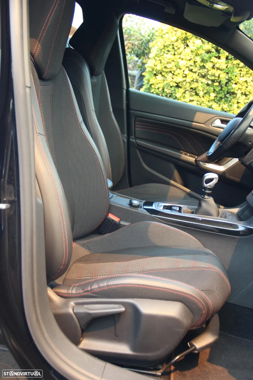 Peugeot 308 1.2 PureTech GT Line - 6