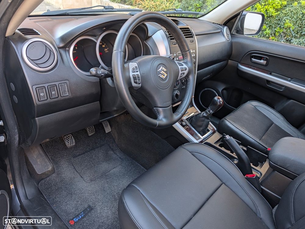 Suzuki Grand Vitara 1.9 DDiS X-Nature - 9