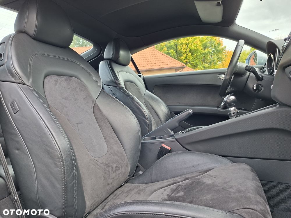 Audi TT Coupé - 16